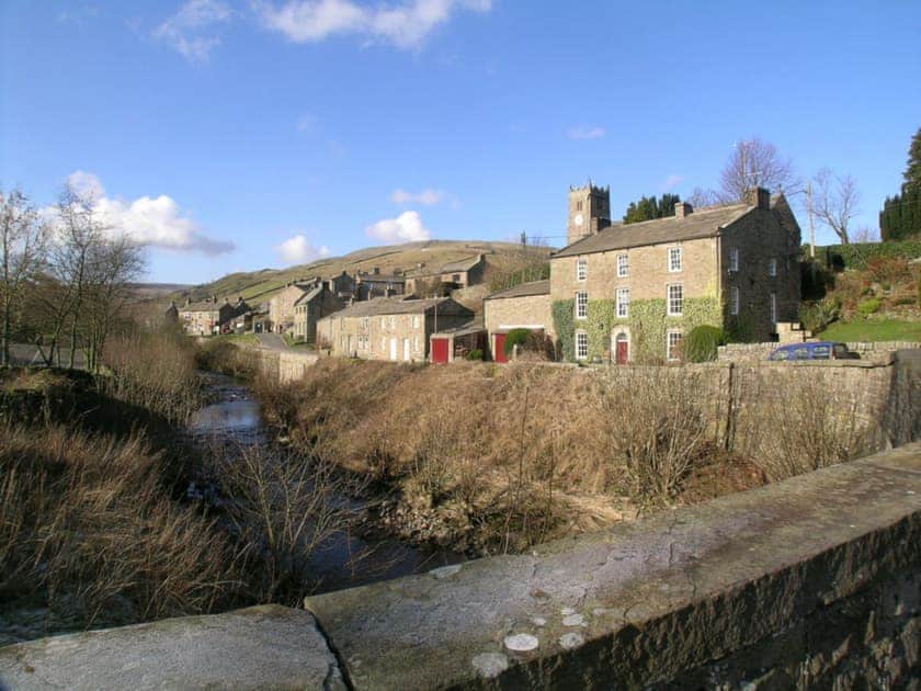 The peaceful Swaledale village of Muker | Arngill, Muker