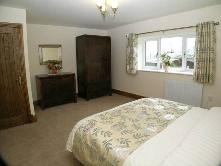 Roe Cottage - Fallow House and Roe Cottage, Paythorne, near Skipton