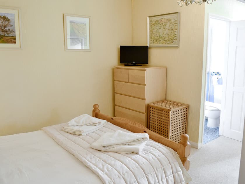 Master bedroom | Winville Cottage, Askrigg