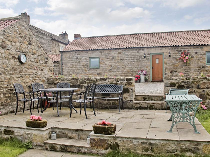 Sitting-out-area | The Smithy, Finghall near Leyburn