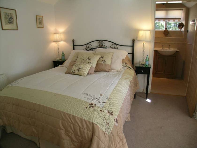 Honeysuckle Cottage ( Luxury), Harwood Dale