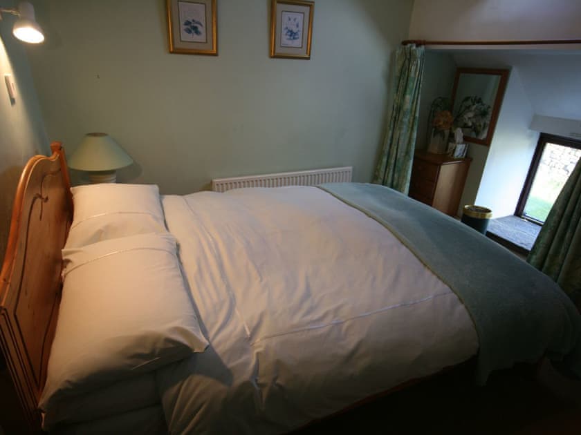 Whitehall Farm Cottages - Badger’s Barn, Staintondale near Scarborough