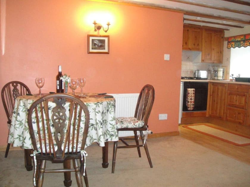 Whitehall Farm Cottages - Badger’s Barn, Staintondale near Scarborough
