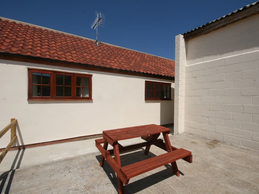 Magdalen Grange - Partridge Cottage, Gristhorpe near Filey