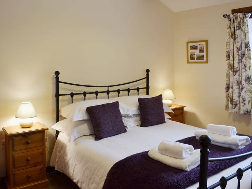 Double bedroom | Elm Tree Cottage, Kirkbymoorside