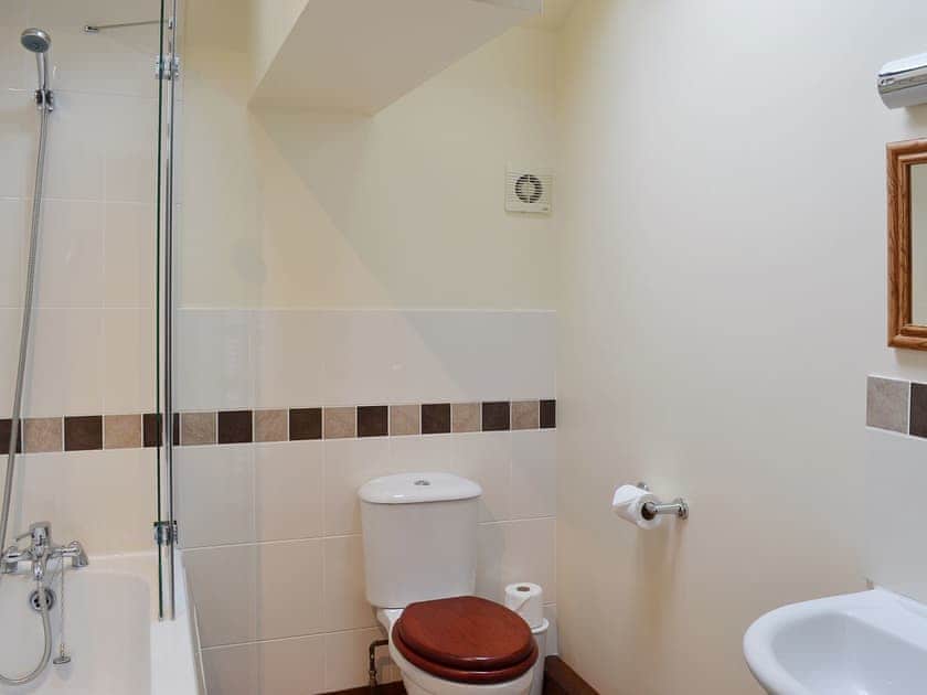 Bathroom | Elm Tree Cottage, Kirkbymoorside