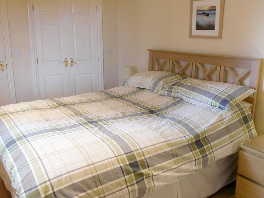 Double bedroom | Woodpecker Cabin, Bridlington Links, Sewerby, Bridlington
