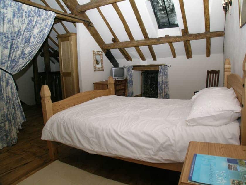 Double bedroom | Newbiggin Hall Cottages - Granary Cottage, Aislaby near Grosmont and Whitby