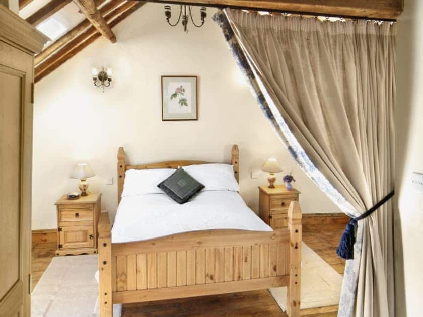 Double bedroom | Newbiggin Hall Cottages - Granary Cottage, Aislaby near Grosmont and Whitby
