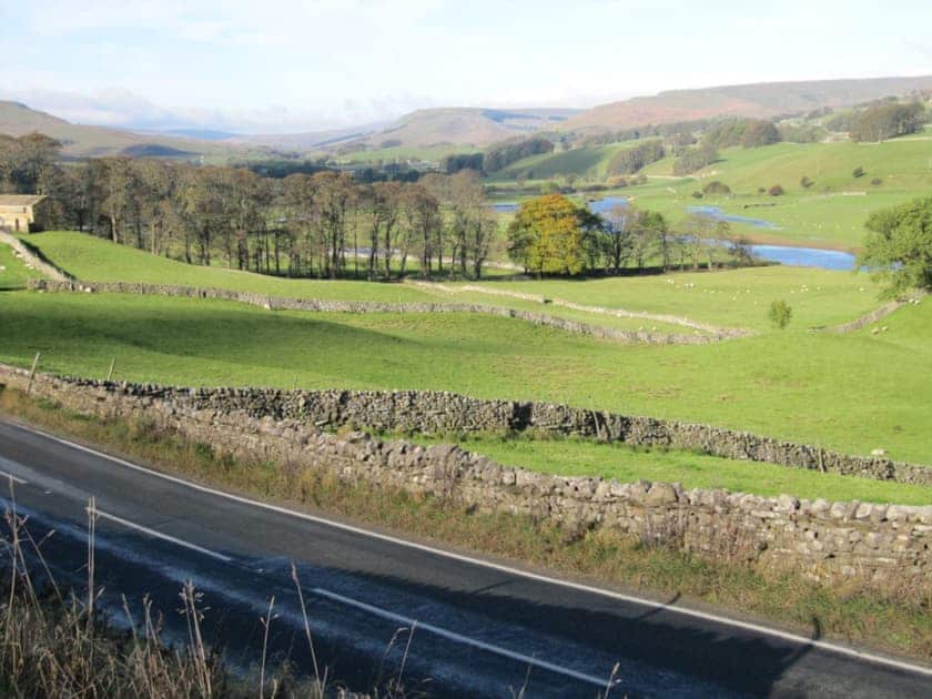 Surrounding area | Hollyhock Cottage, Thorns near Hawes
