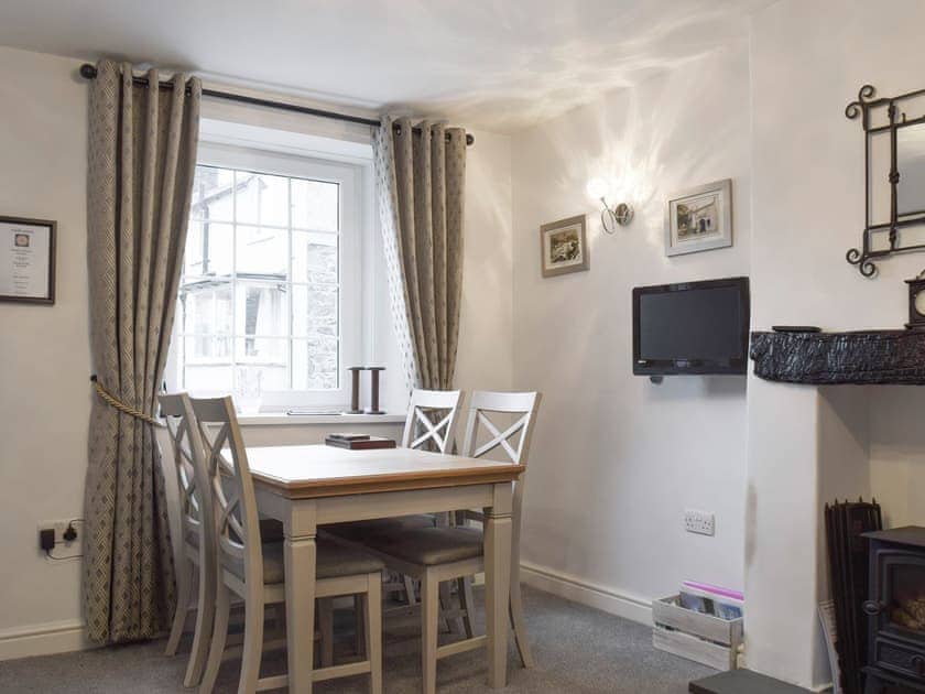 Convenient dining area | Bobbin Cottage, Keswick