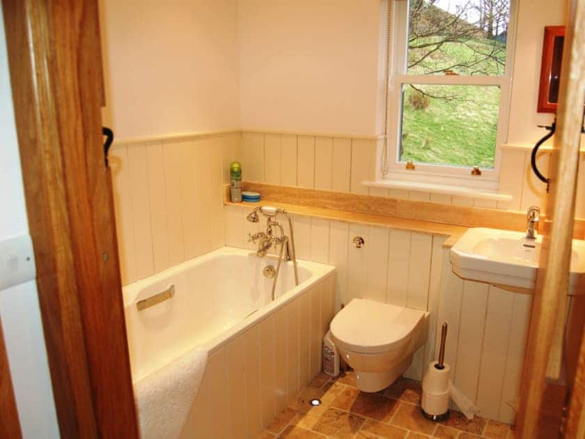 Gutherscale Lodge, Newlands Valley