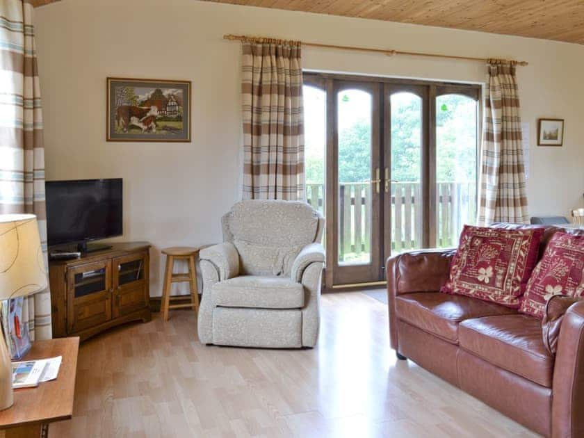 Open plan living/dining room/kitchen | Woodside Lodge, Nr. Llandrindod Wells