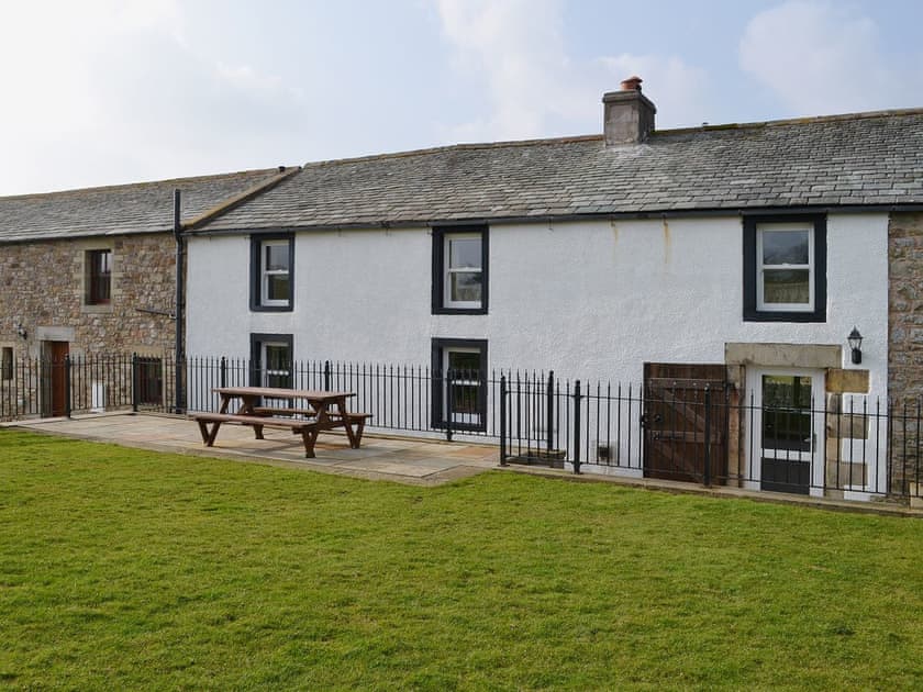 Sitting-out-area | Greenrigg Cottage, near Caldbeck