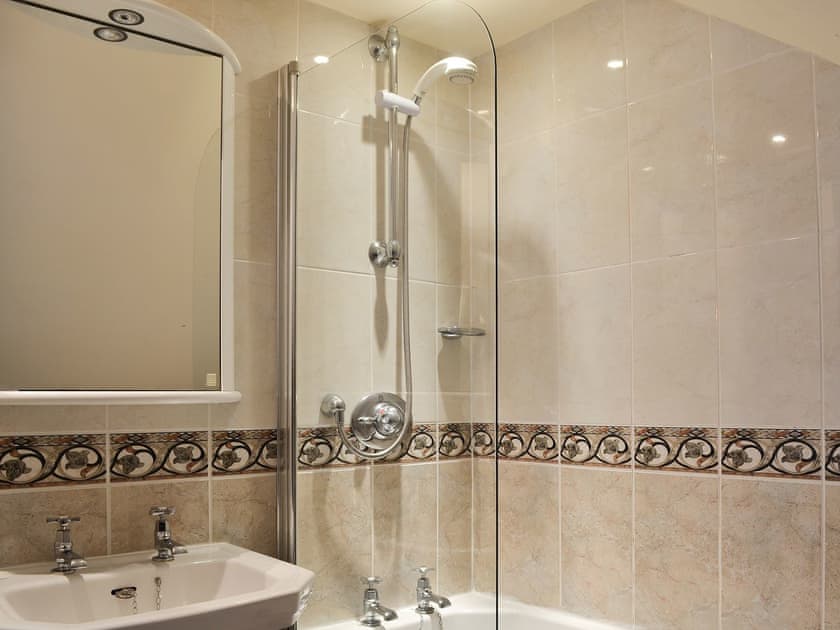 Bathroom | Fell View - Fell View & 1 West View, Ambleside