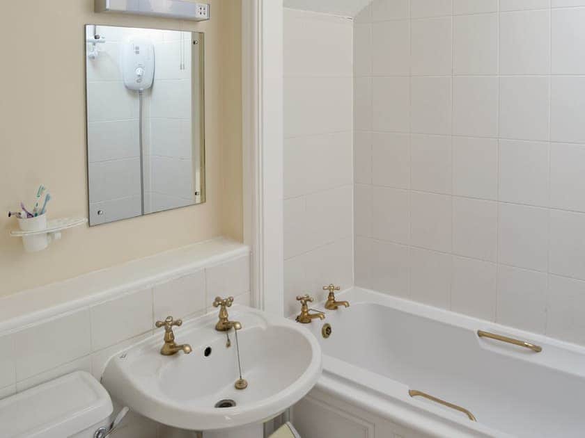 Bathroom | Tottlebank - The Falls - The Falls, Ambleside
