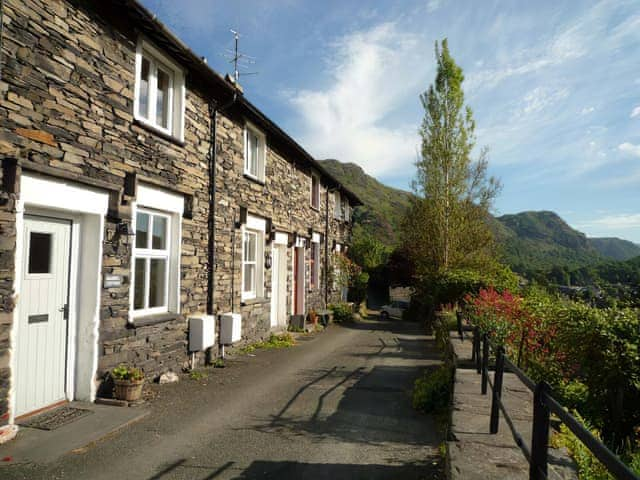 Bluebell Cottage Ref Cc124120 In Coniston Cumbria Cottages Com