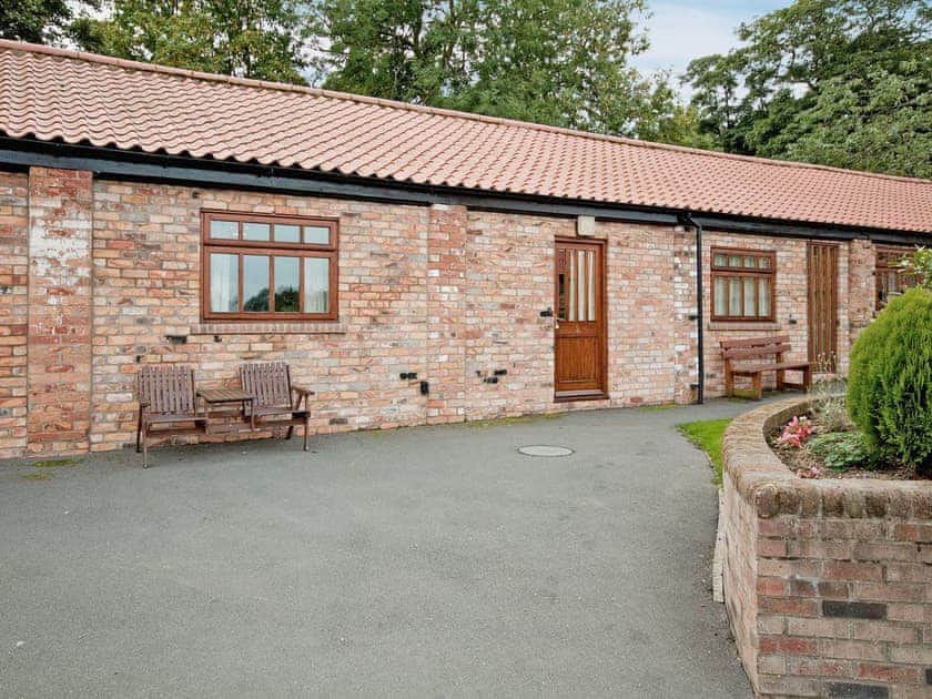 Exterior | Filey Holiday Cottages - Hirst House, Filey
