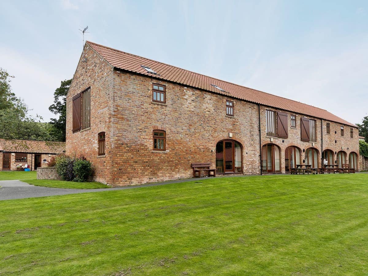 Filey Holiday Cottages Close Cottage Ref W41944 In Filey