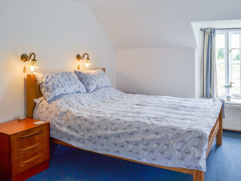 Inviting double bedroom | Dragonfly Cottage - West End Farm Cottages, Brompton by Sawdon