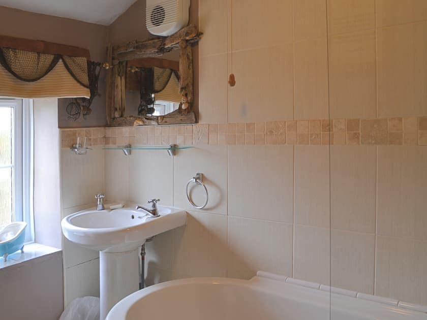 Bathroom | Alncroft, Longhoughton