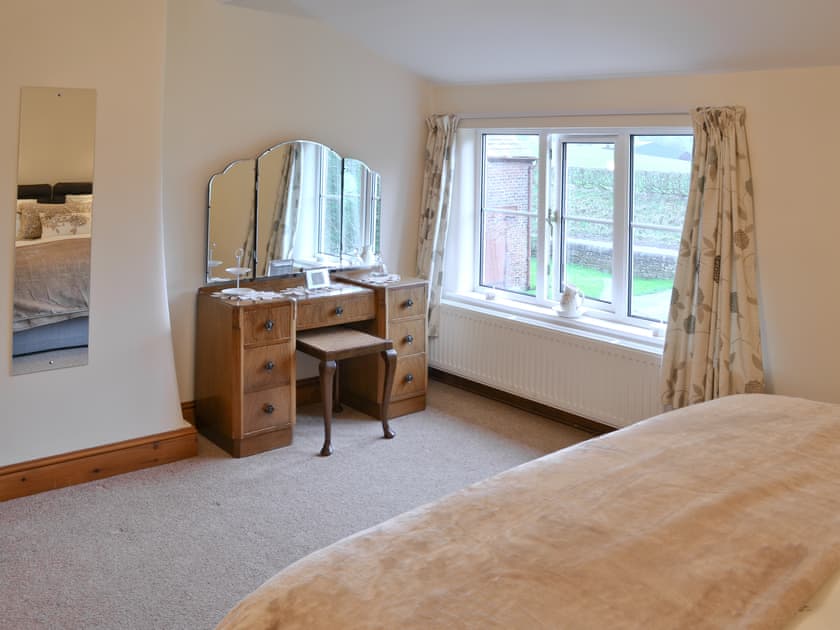 Double bedroom | Farmhouse Cottage - Colley Mill Farm, North Rode