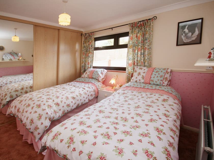 Twin bedroom | Galeforce, Scarborough