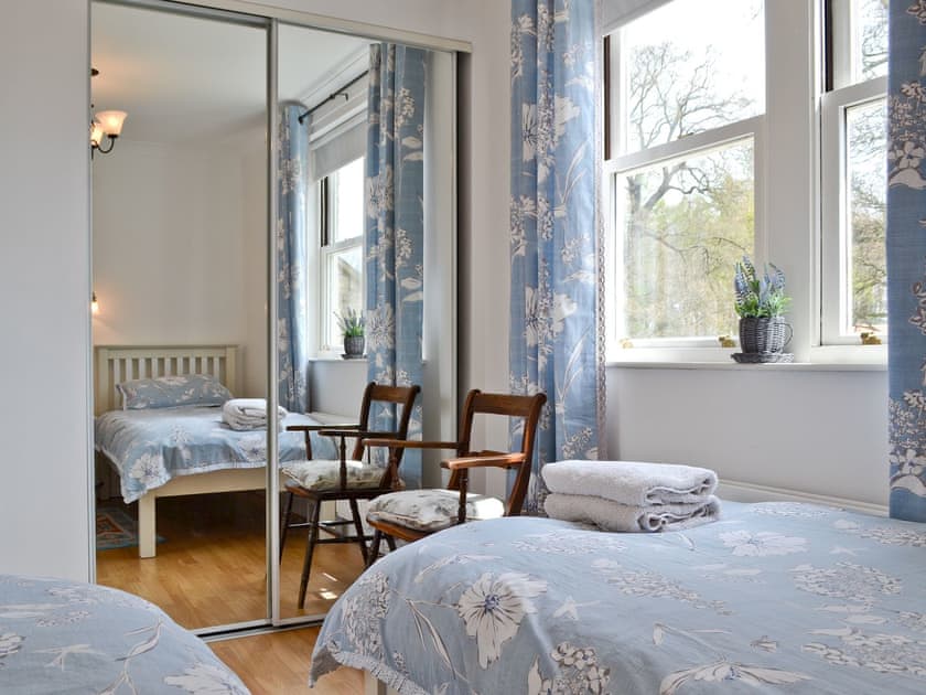 Twin bedroom | Fawn Lea Apartment, Staindrop, nr. Barnard Castle