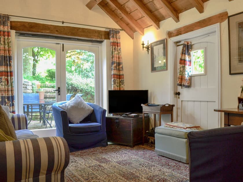 Comfortable living room | The Cottage, Todenham, near Moreton-in-Marsh