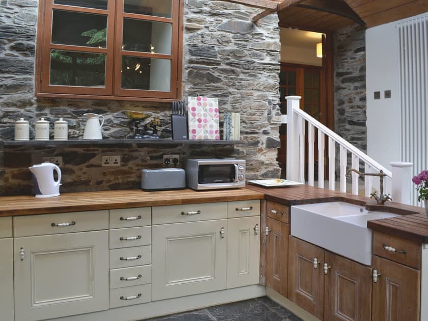 Kitchen/diner | Hollywell Barn, Menheniot, near Liskeard