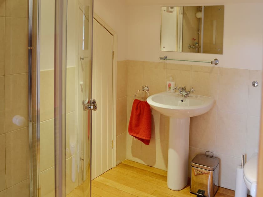 Shower room | Hollywell Barn, Menheniot, near Liskeard