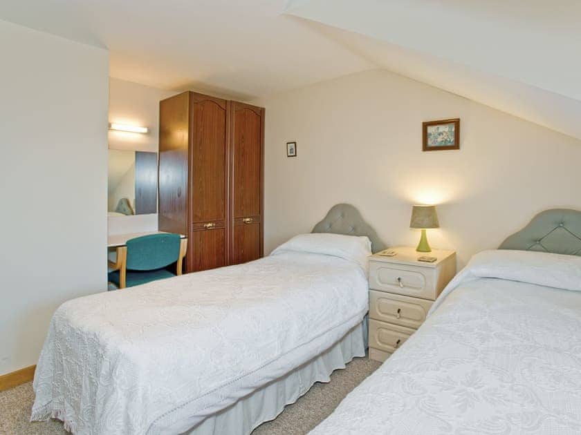Twin bedroom | Wayford Bridge Granary - Coot, Wayford Bridge, nr. Stalham
