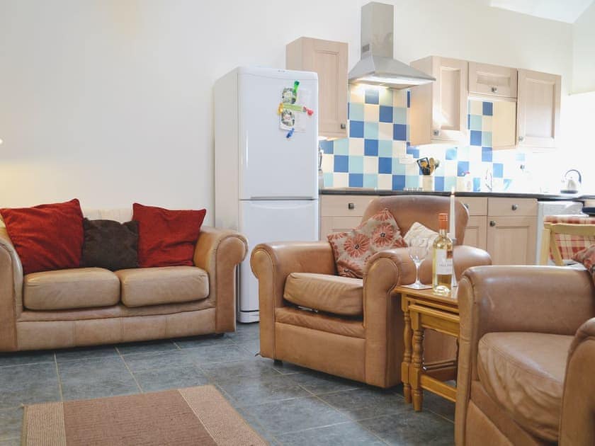 Open plan living/dining room/kitchen | Wauntwr Cottages -  Yr Hen Ysgubor, Wauntwr, Trelech