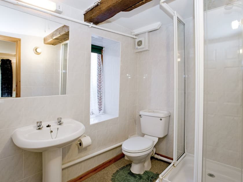 Bathroom | Wayford Bridge Granary - Malt Shovel, Wayford Bridge, nr. Stalham