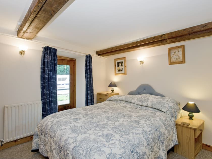 Double bedroom | Wayford Bridge Granary - Malt Shovel, Wayford Bridge, nr. Stalham