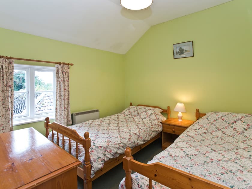 Twin bedroom | Bridge Way, Waxham