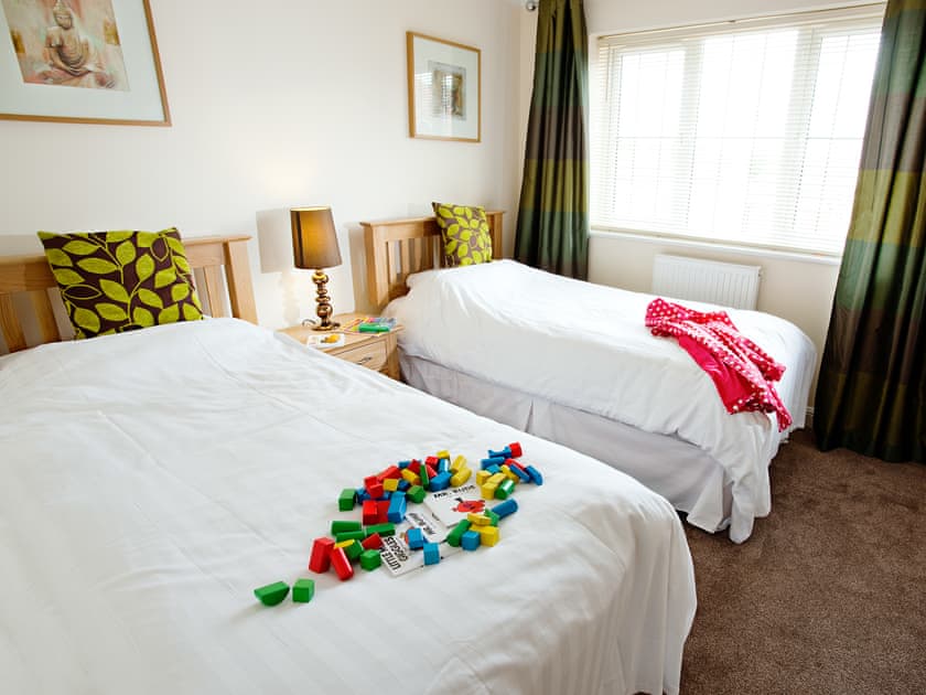 Twin bedroom | Ladybird Cottage, Bridgwater