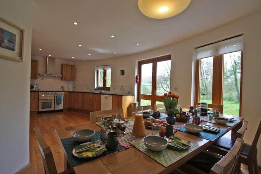 Henllys Lodge, Cilycwm, Llandovery