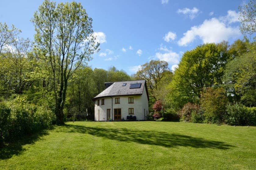 Henllys Lodge, Cilycwm, Llandovery