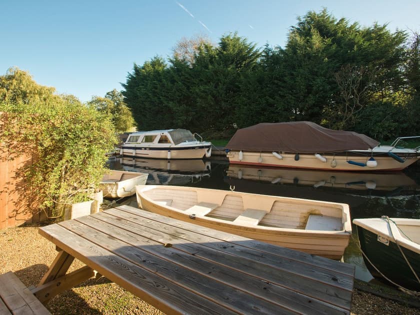 Sitting-out-area | Wayford Bridge Granary - Coot, Wayford Bridge, nr. Stalham