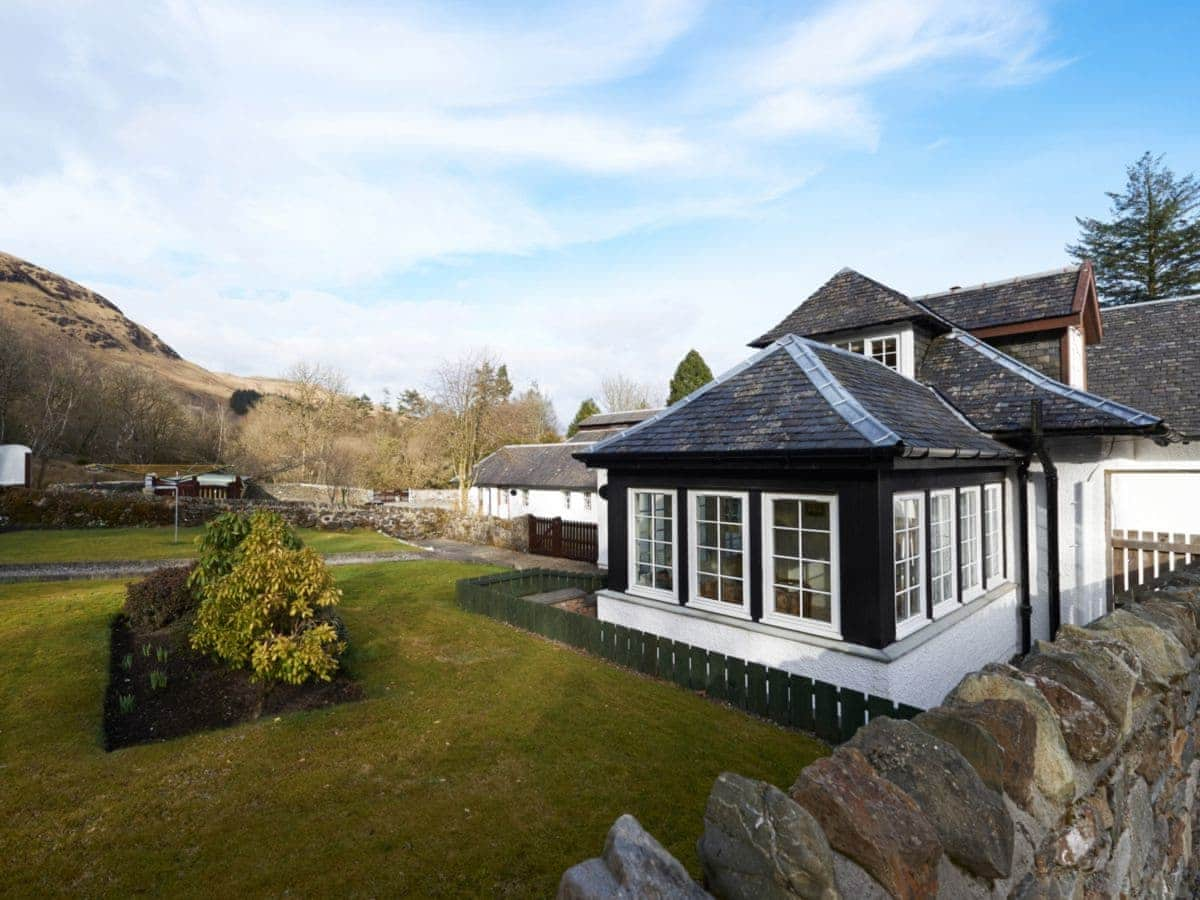 Home Farm Dairy Cottage Ref Sxxf In Glendaruel Argyll And