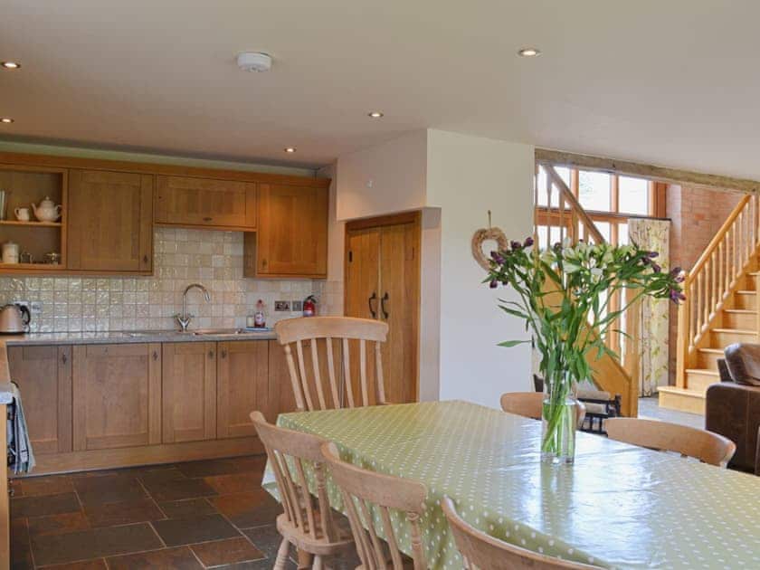 Open plan living/dining room/kitchen | Manor Farm Barns - The Old Workshop, Crimscote, nr. Newbold