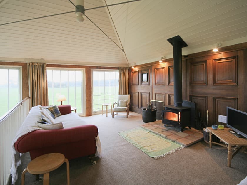 Living room | Deer Park Lookout, Gunton Park, nr. Hanworth