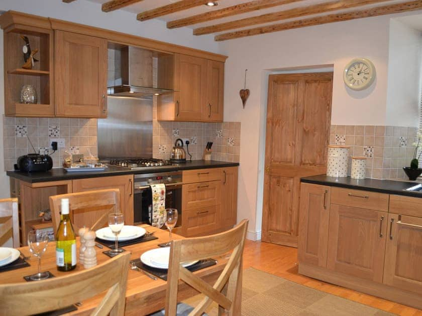 Spacious modern kitchen/diner  | Duckling Cottage, Bowness on Windermere