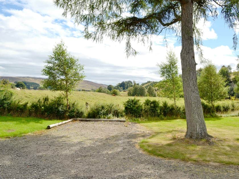 Garden and grounds | Larch Cottage, Glenisla