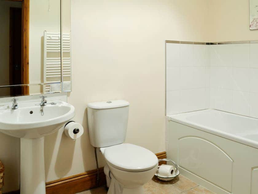 Bathroom | Alby Bungalow, Cumwhinton, Carlisle