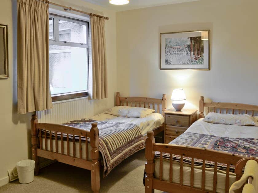 Twin bedroom | Lairds Cast, Inchmarlo, Banchory