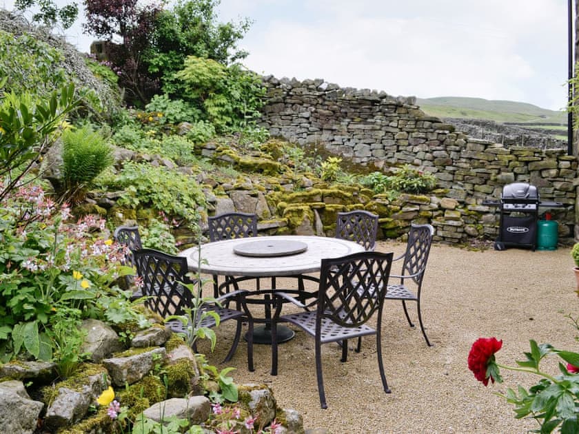 Sitting-out-area | Birkend Farmhouse, Low Row near Reeth