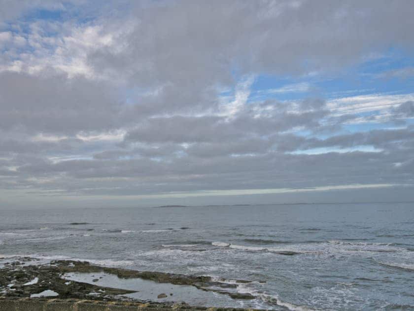 2 Seafield Apartment, Seahouses