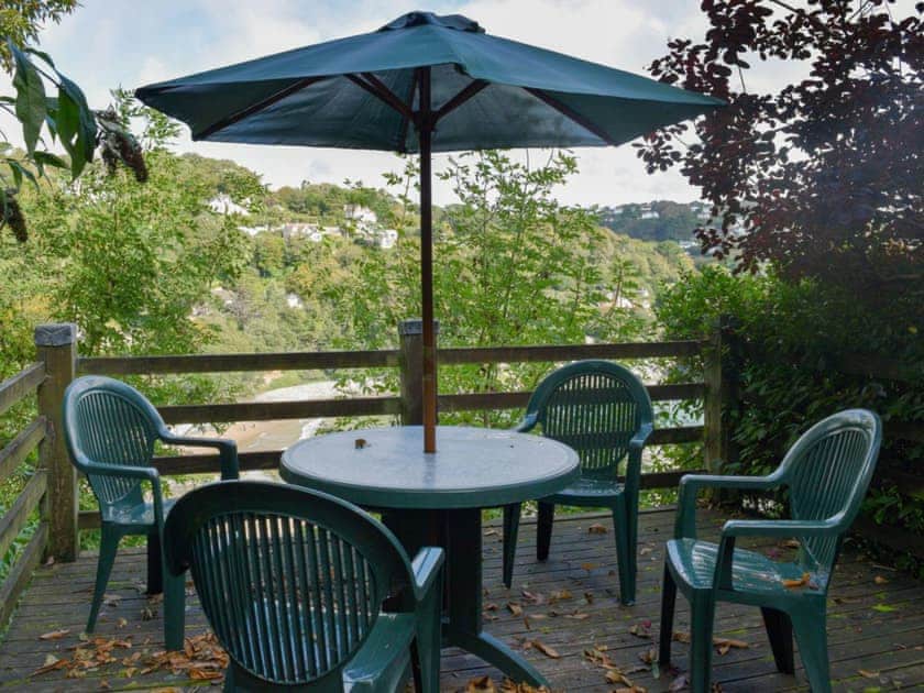 Out door decked, seating area  | Estuary House, Flat 3, Salcombe